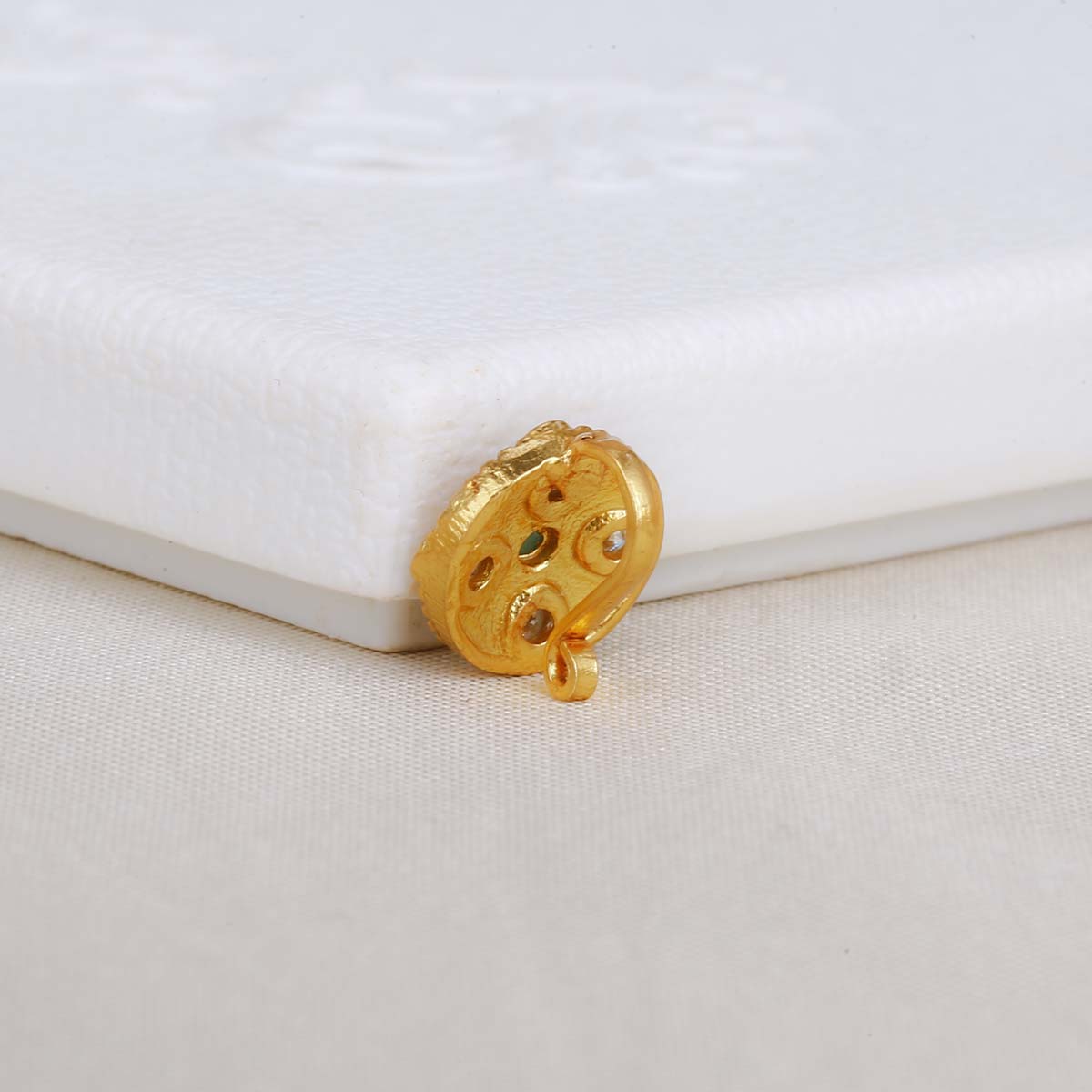 Jivika Nose Pin