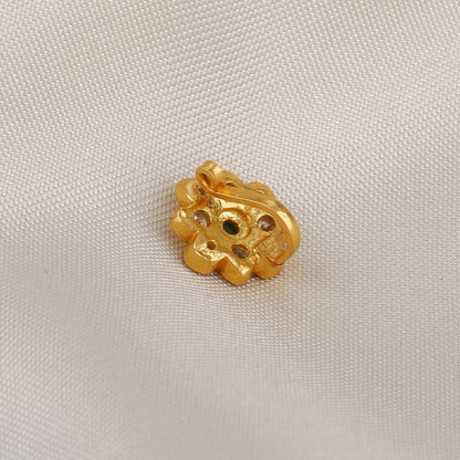 Nisa Nose Pin