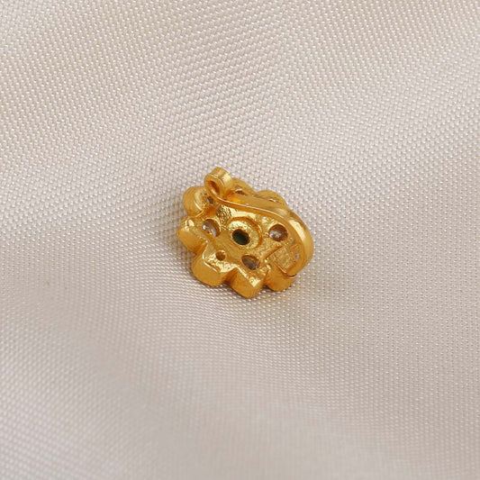 Nisa Nose Pin