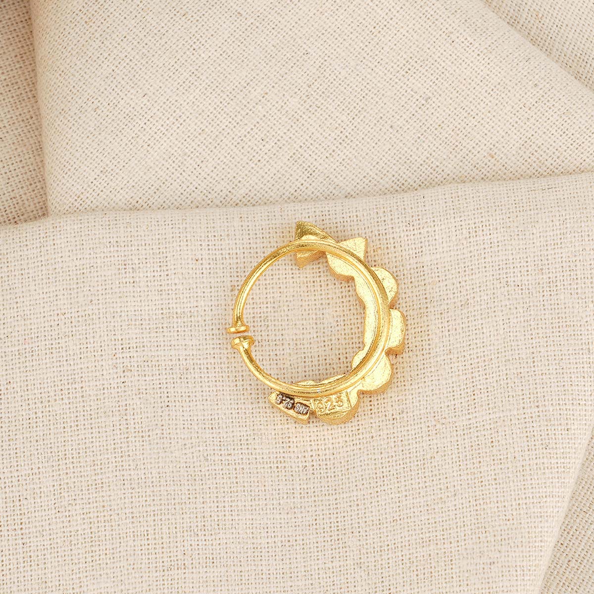 Samara Stone Nose Pin