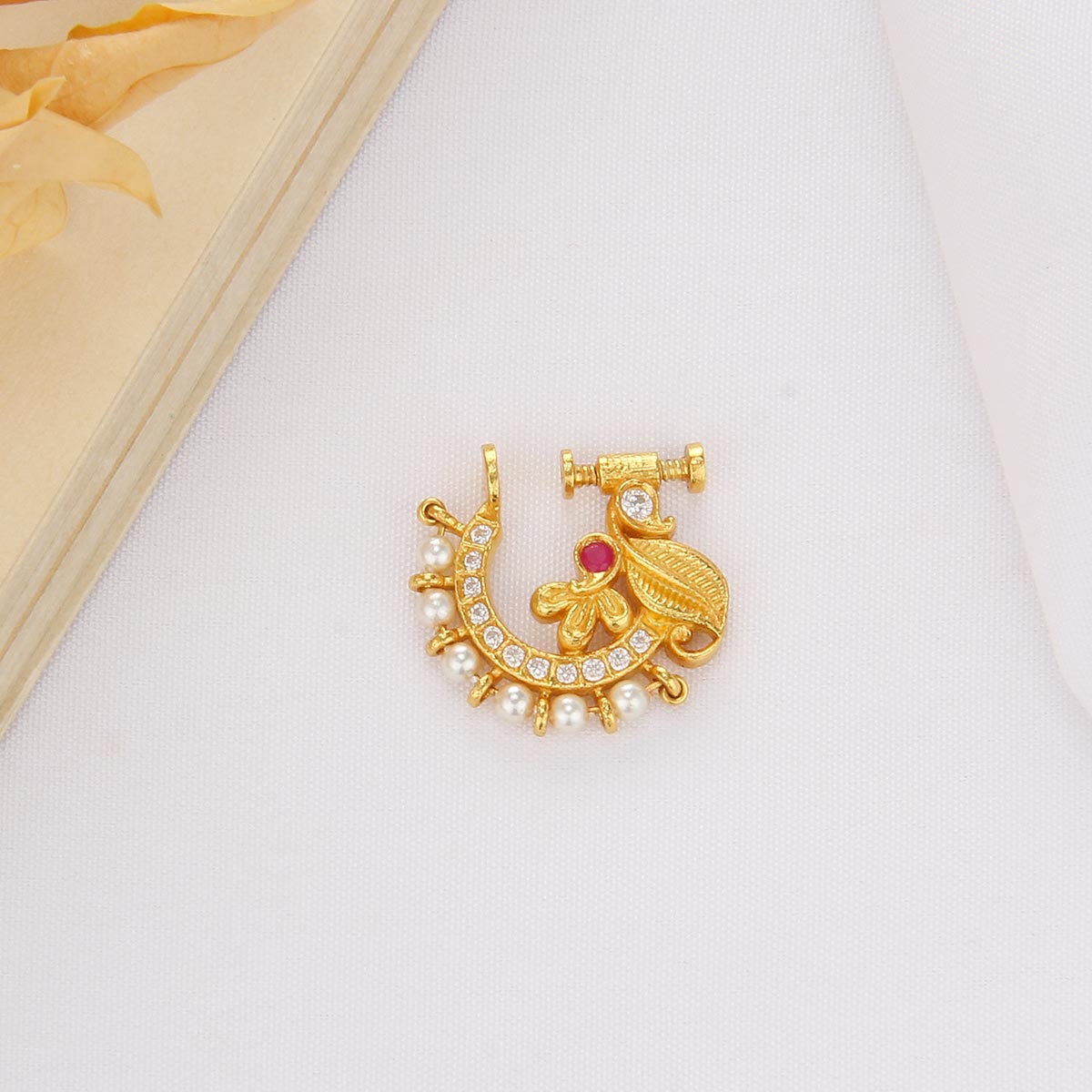 Samudrika Nose Pin