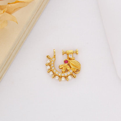 Samudrika Nose Pin