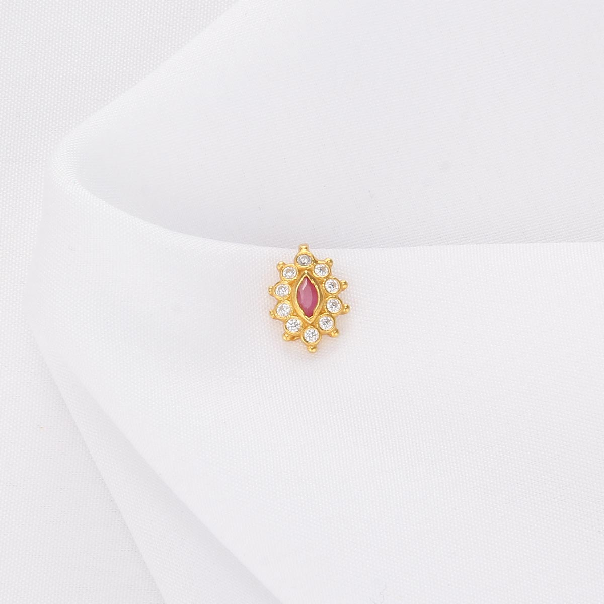 Dhanya Nose Pin