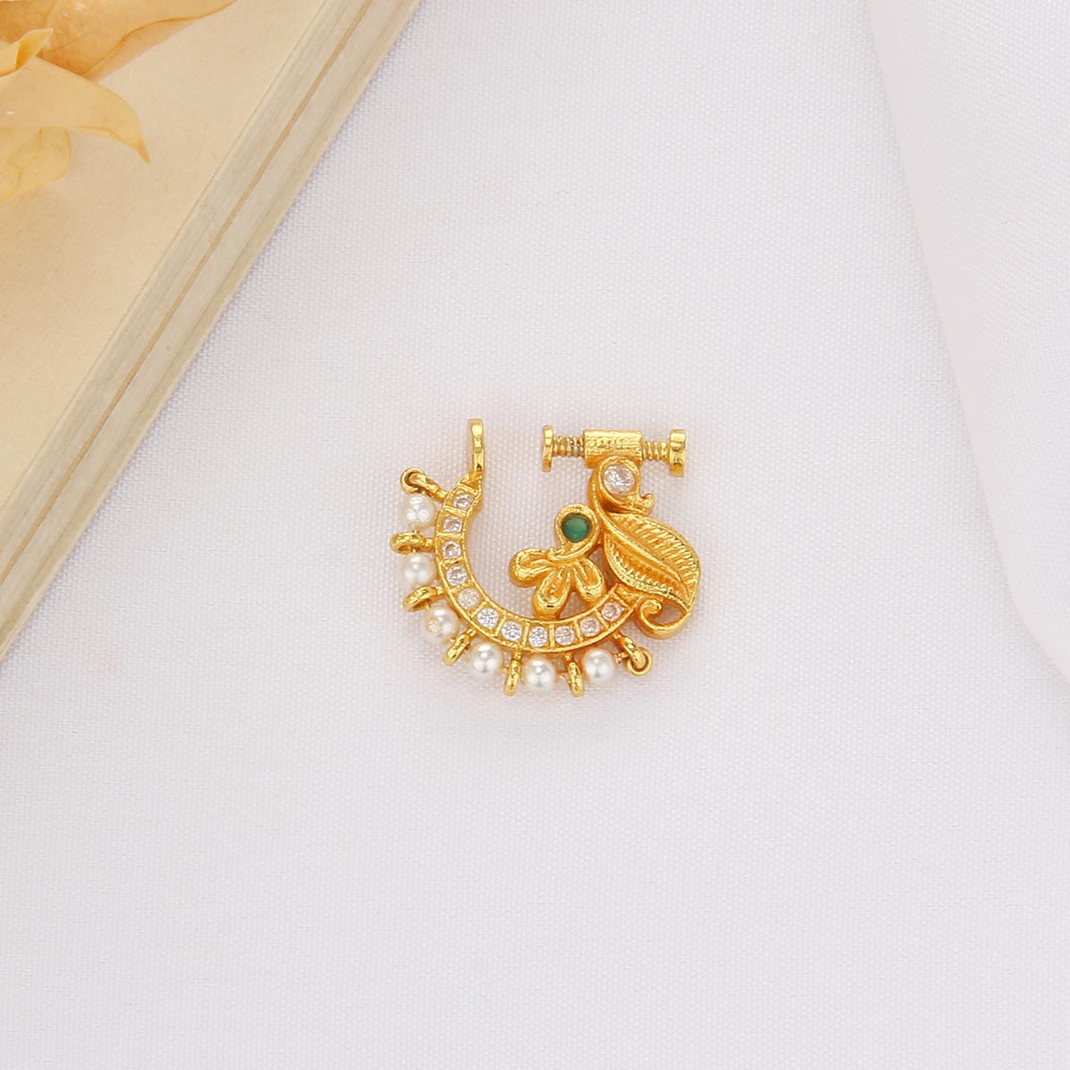 Sheritha Nose Pin