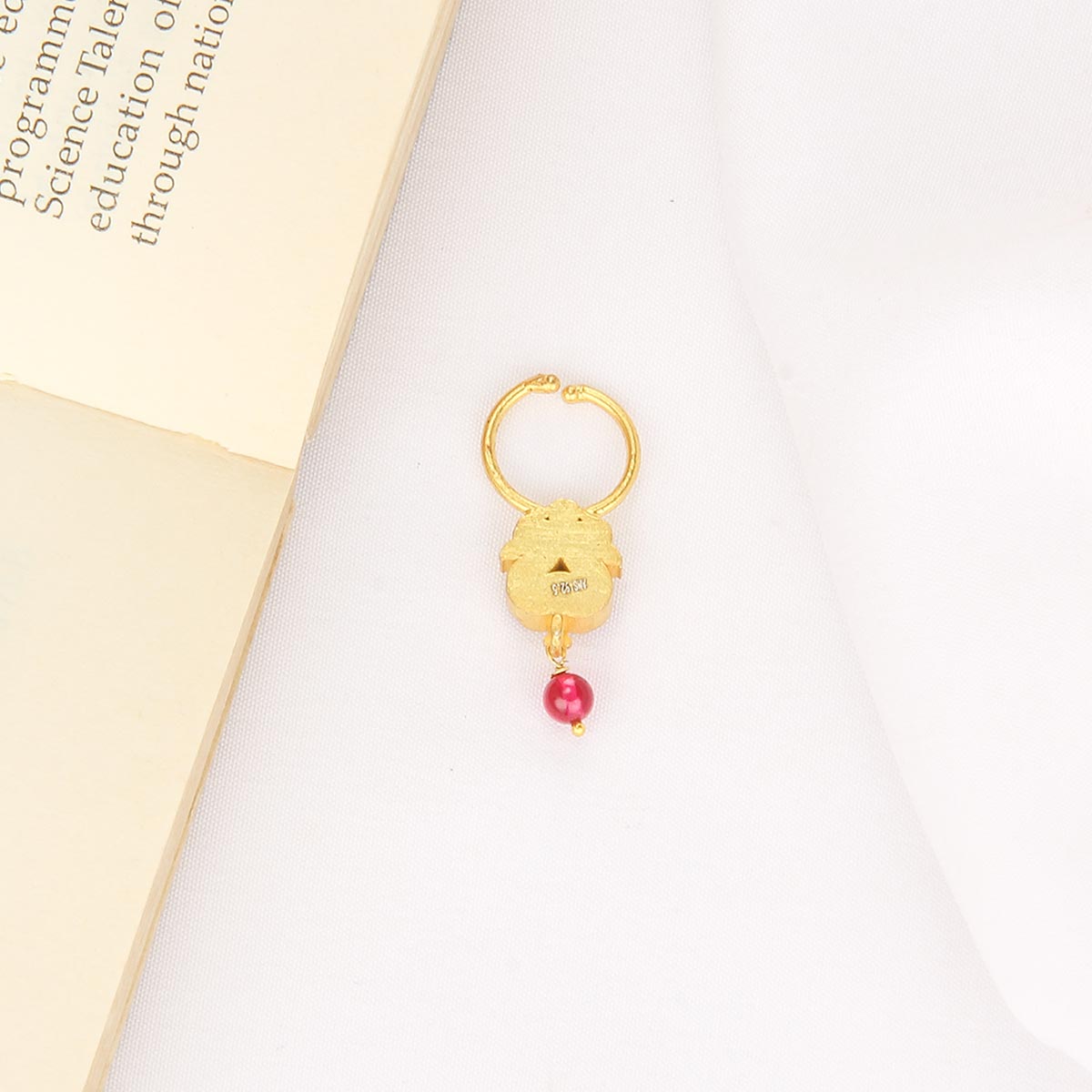 Avisha Nose pin