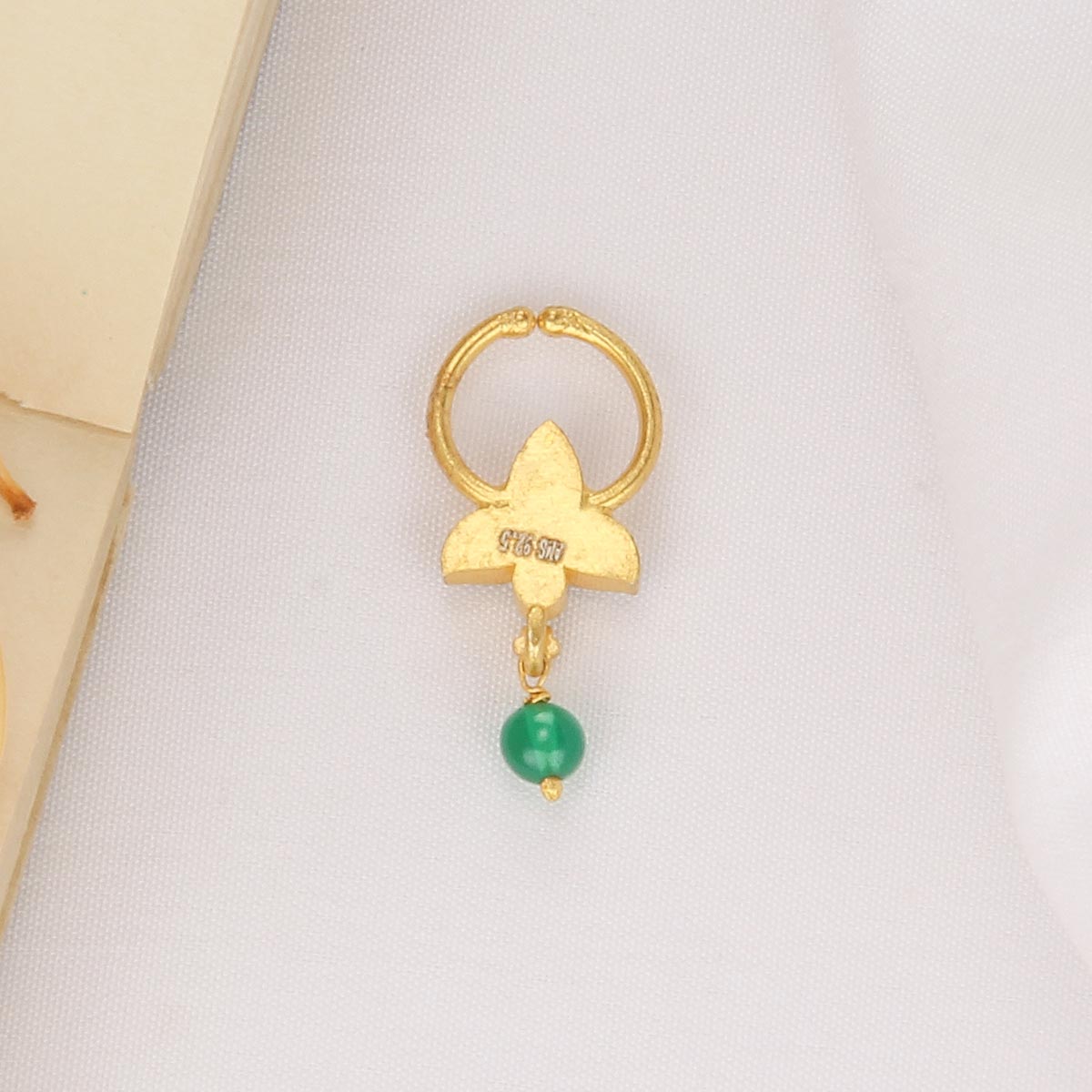 Mayura Bullakku Nose pin