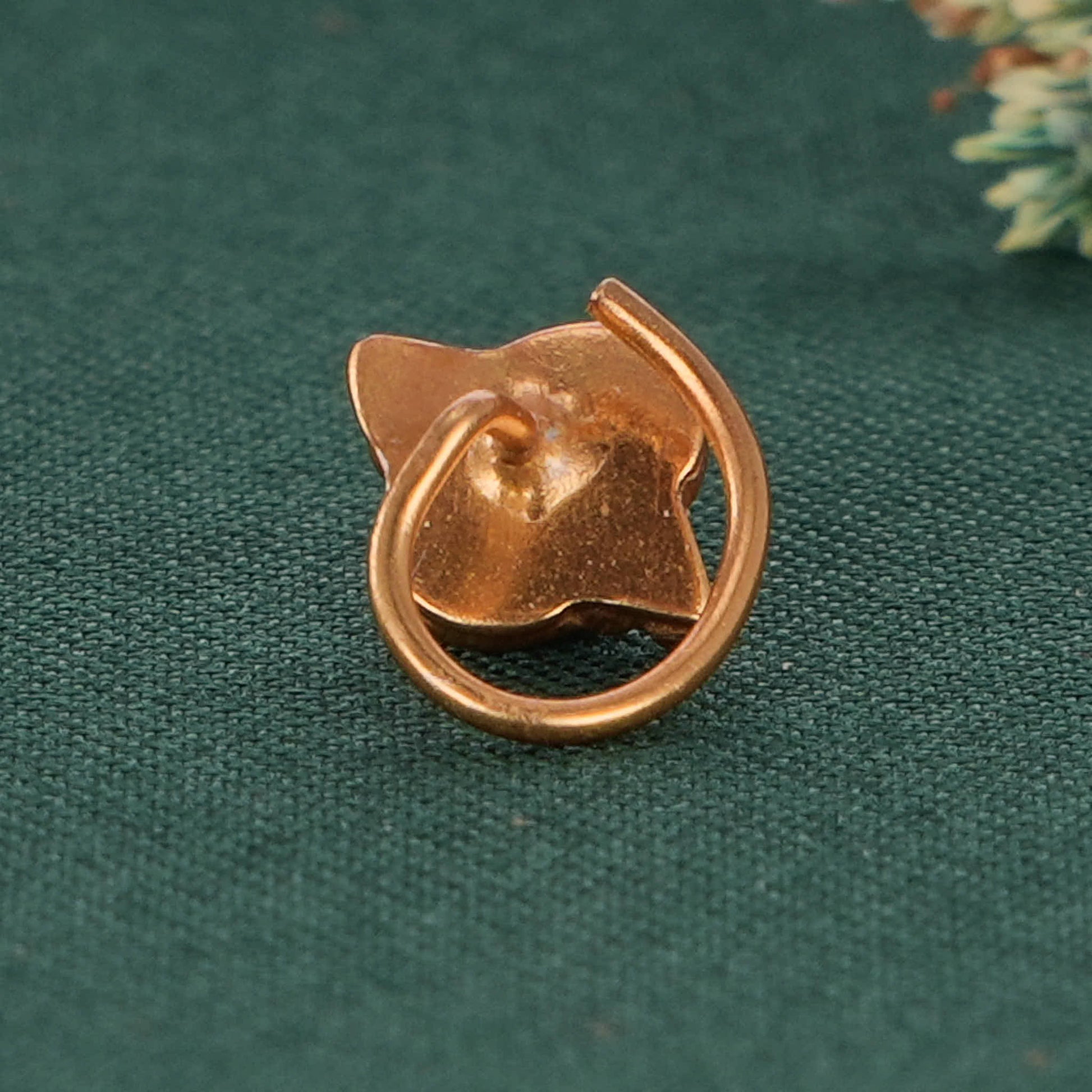 Srika Nose Pin