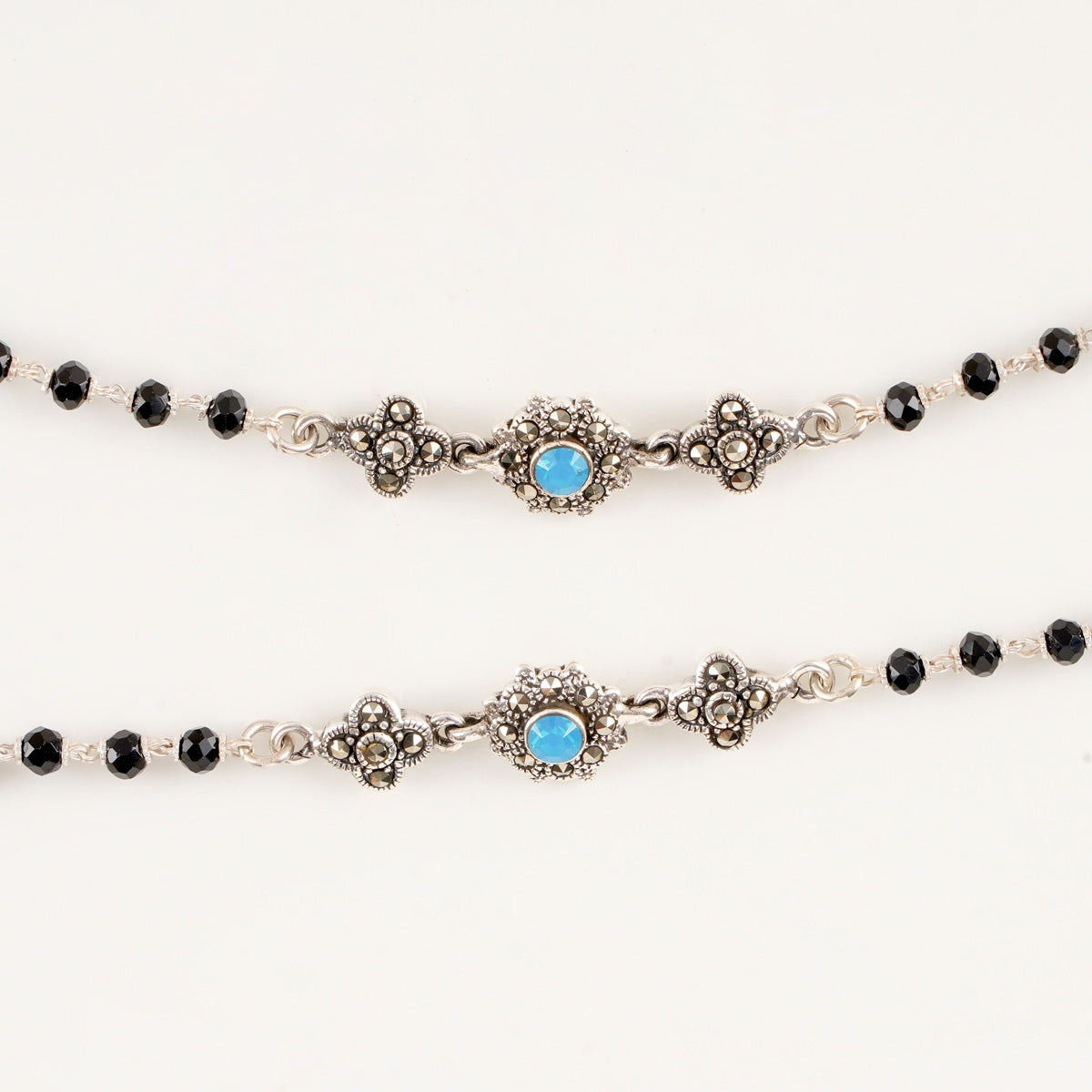 Akshira Anklets