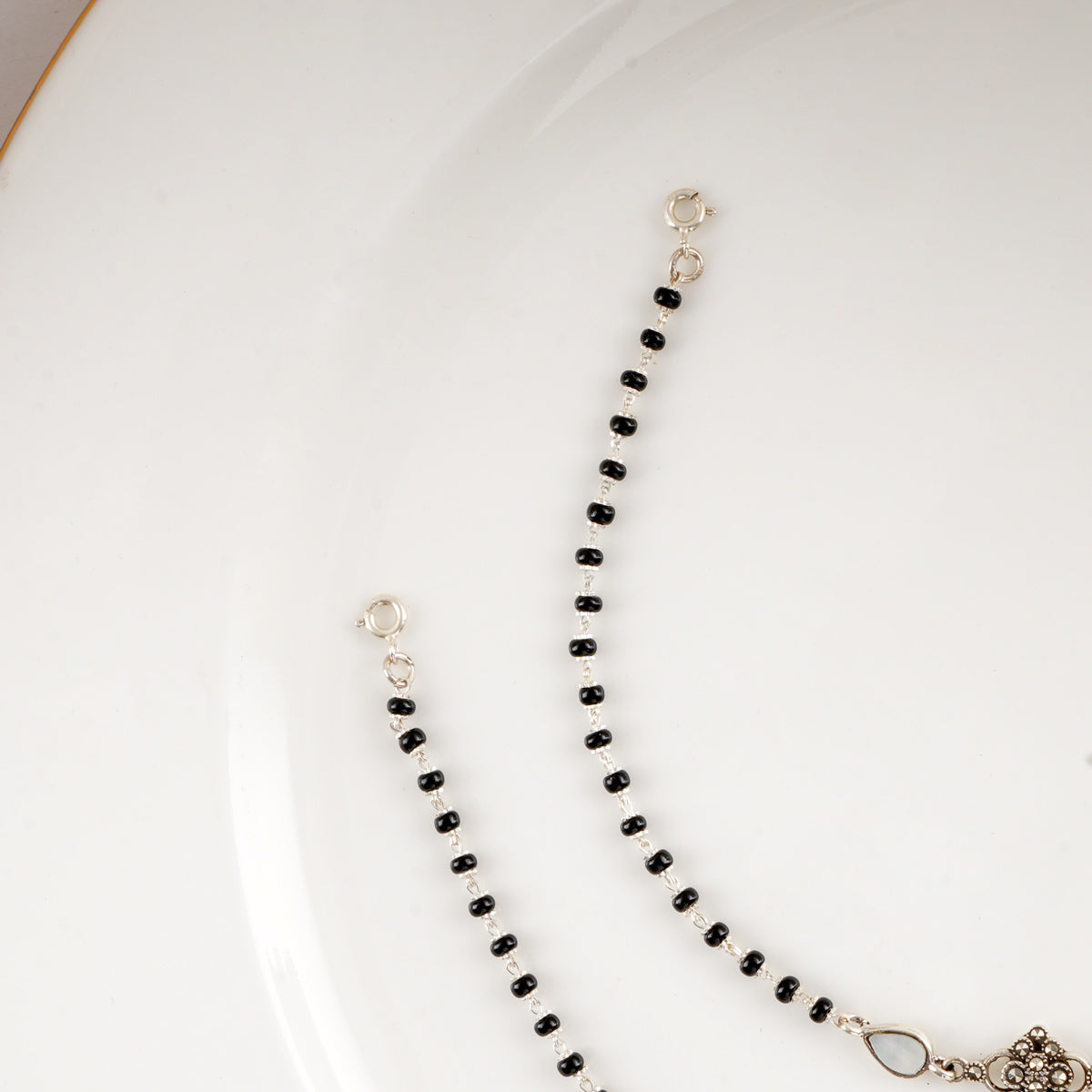 Anamikha Anklets
