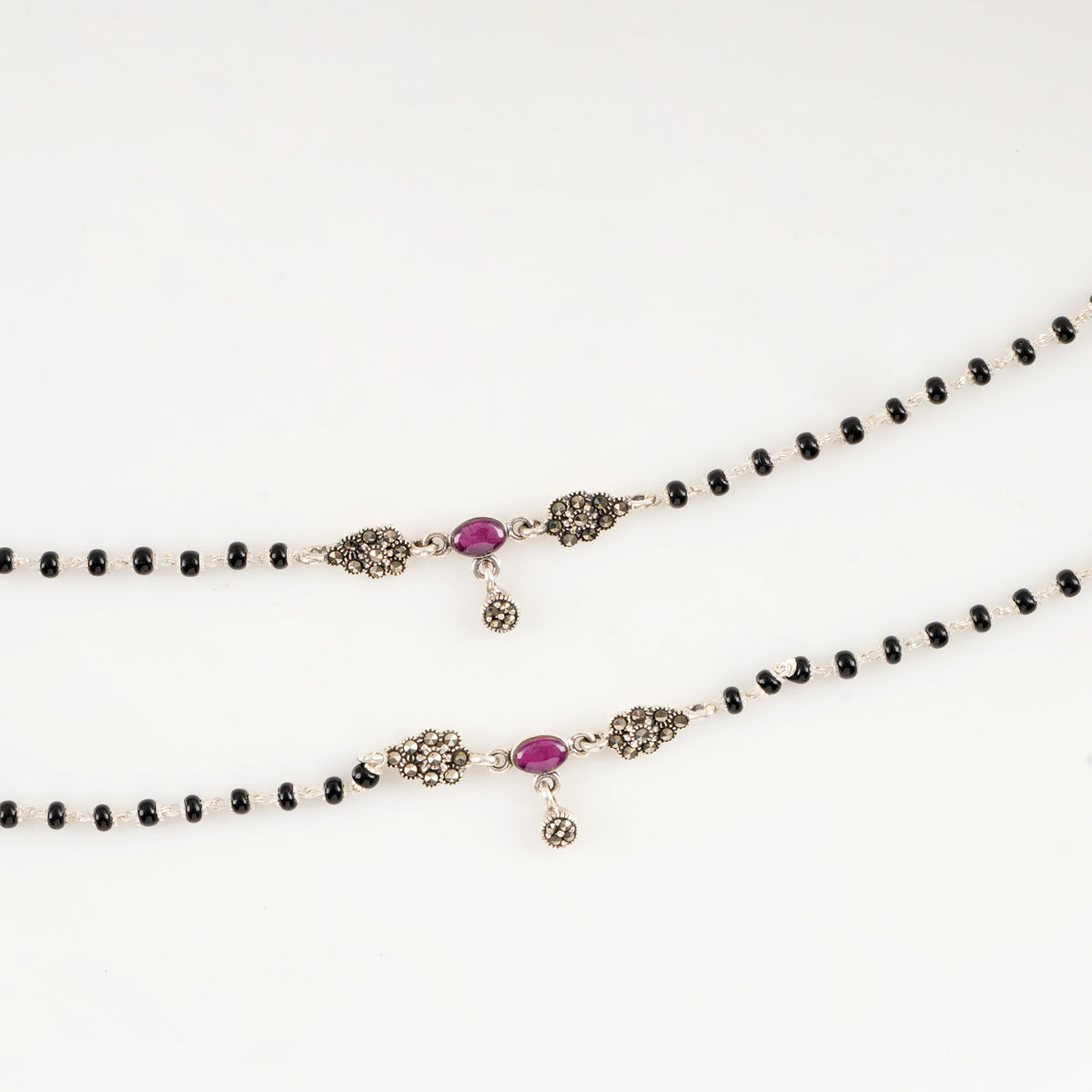 Nithiyali Anklets