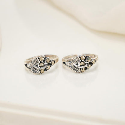 Srinitha Oxidised Toe Ring