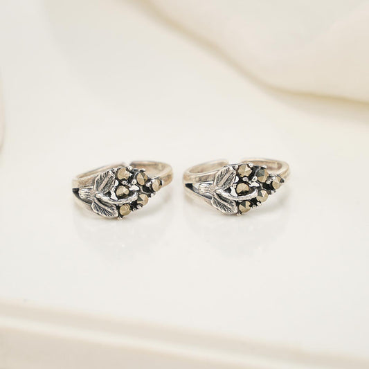 Srinitha Oxidised Toe Ring