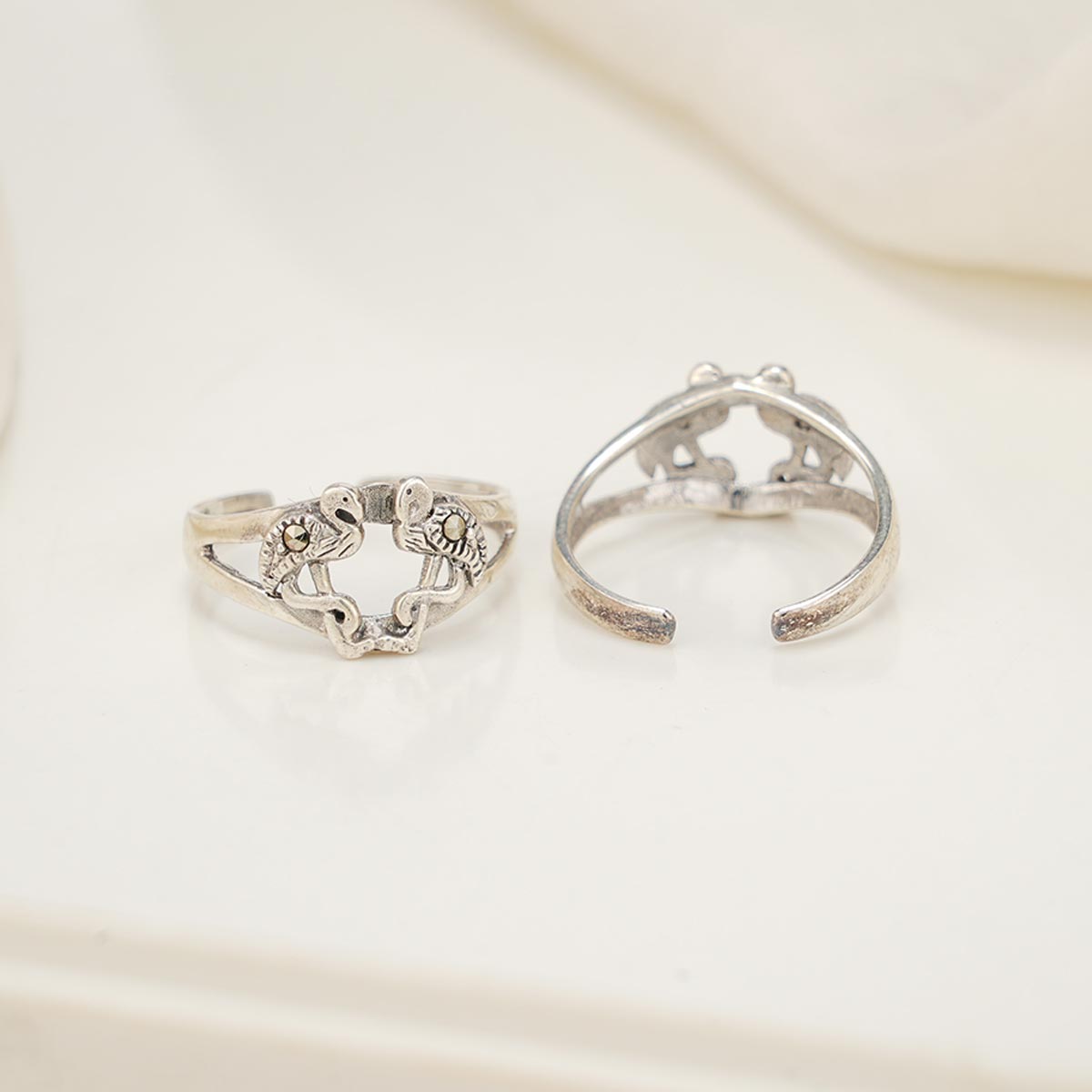 Rithikha Oxidised Toe Ring
