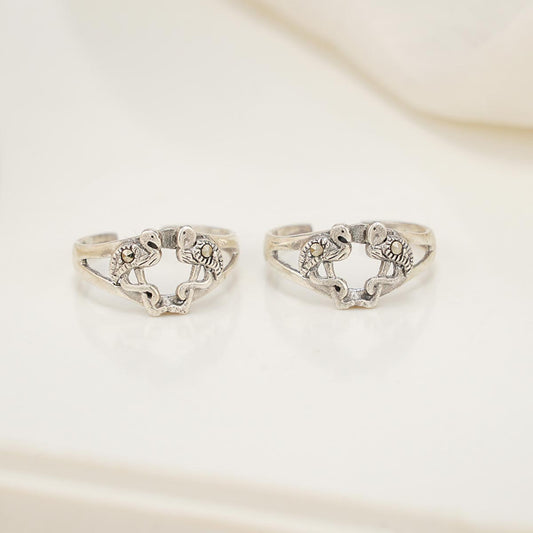 Rithikha Oxidised Toe Ring