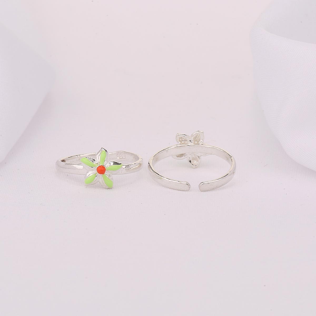 Light Green Floral Toe Ring