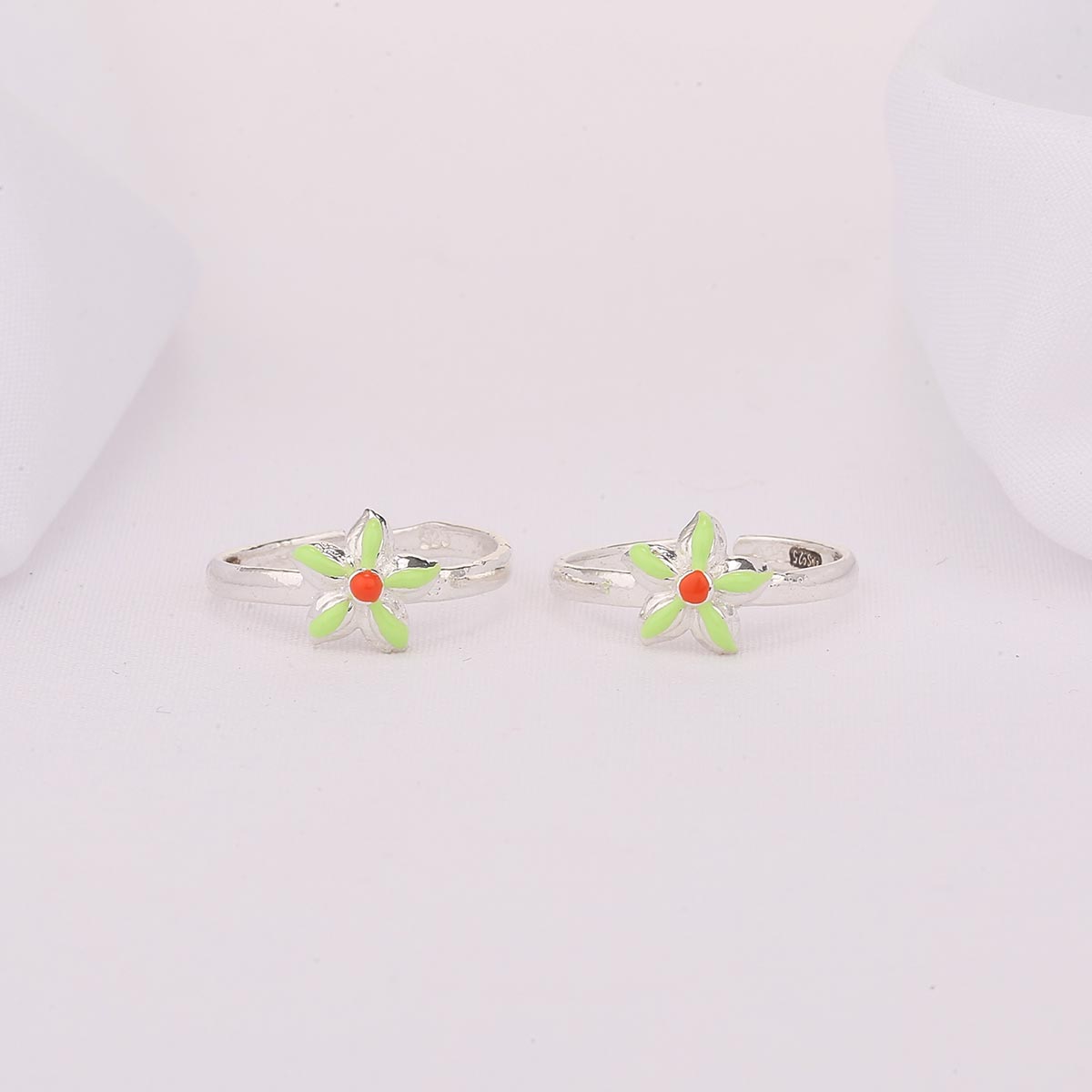 Light Green Floral Toe Ring