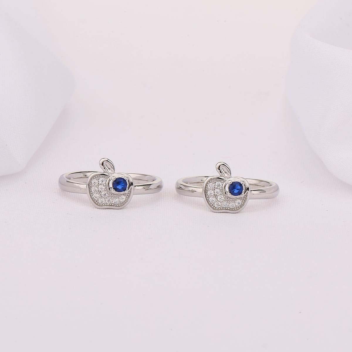 Spark Apple Toe Ring