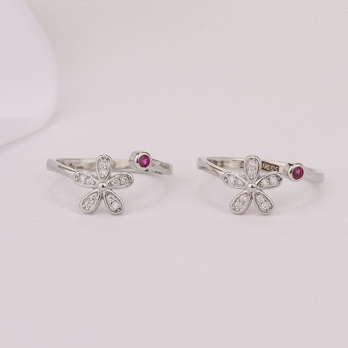 Celeste Charm Toe Ring