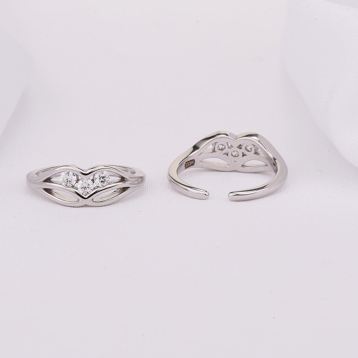 Royal Glow Toe Ring