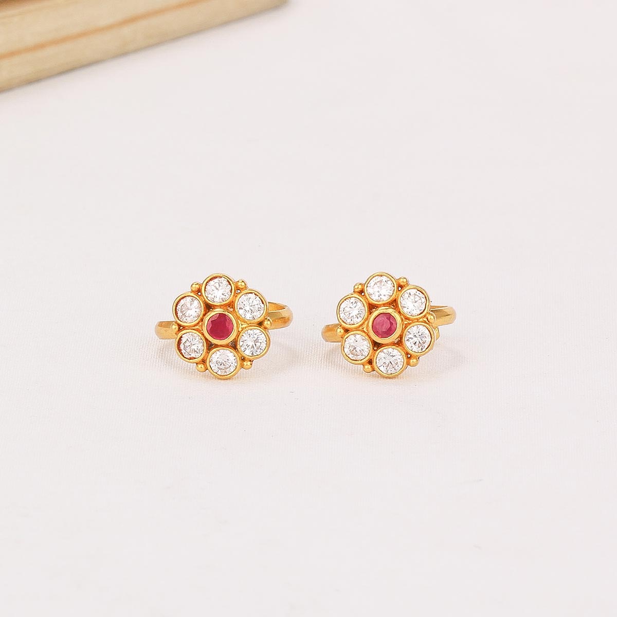 Chic Toe Ring