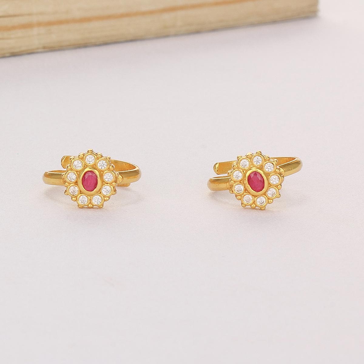 Jivikha Toe Ring