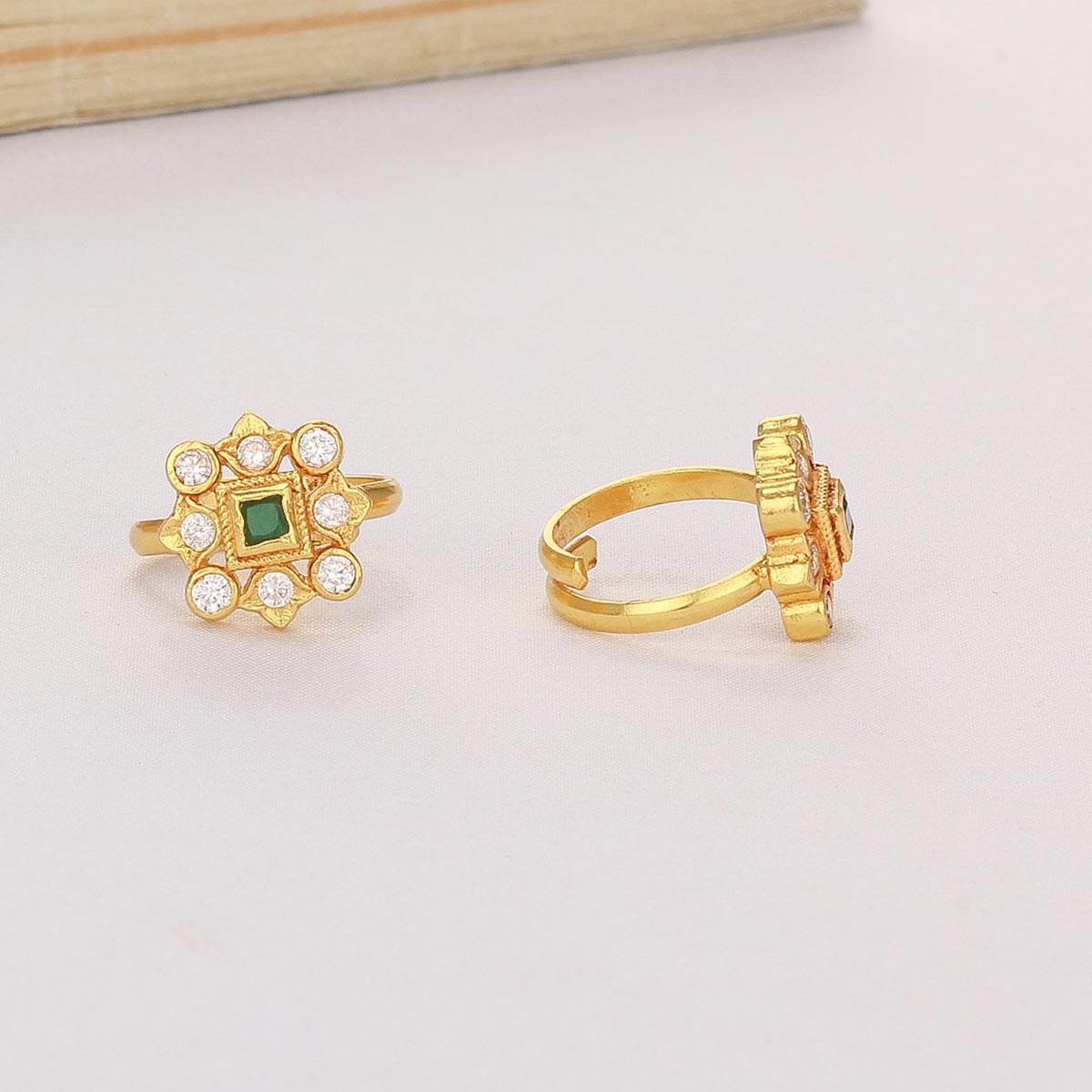 Sparkle Toe Ring