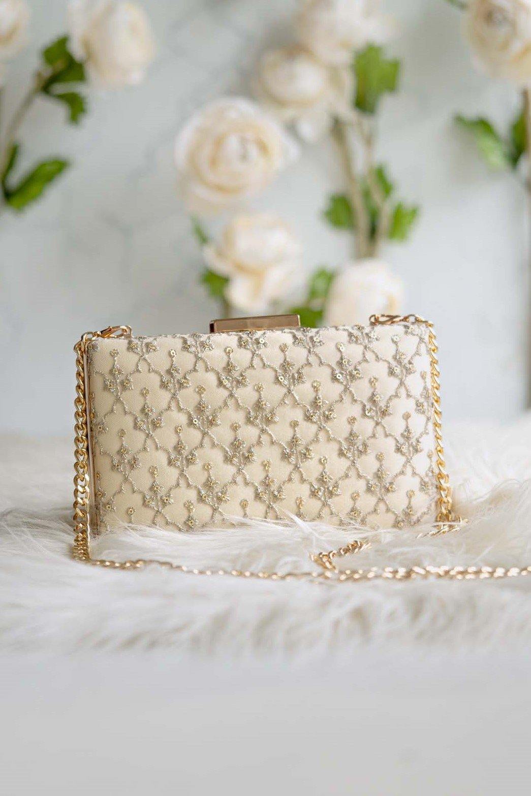 AMYRA - Anya Box Clutch Cream
