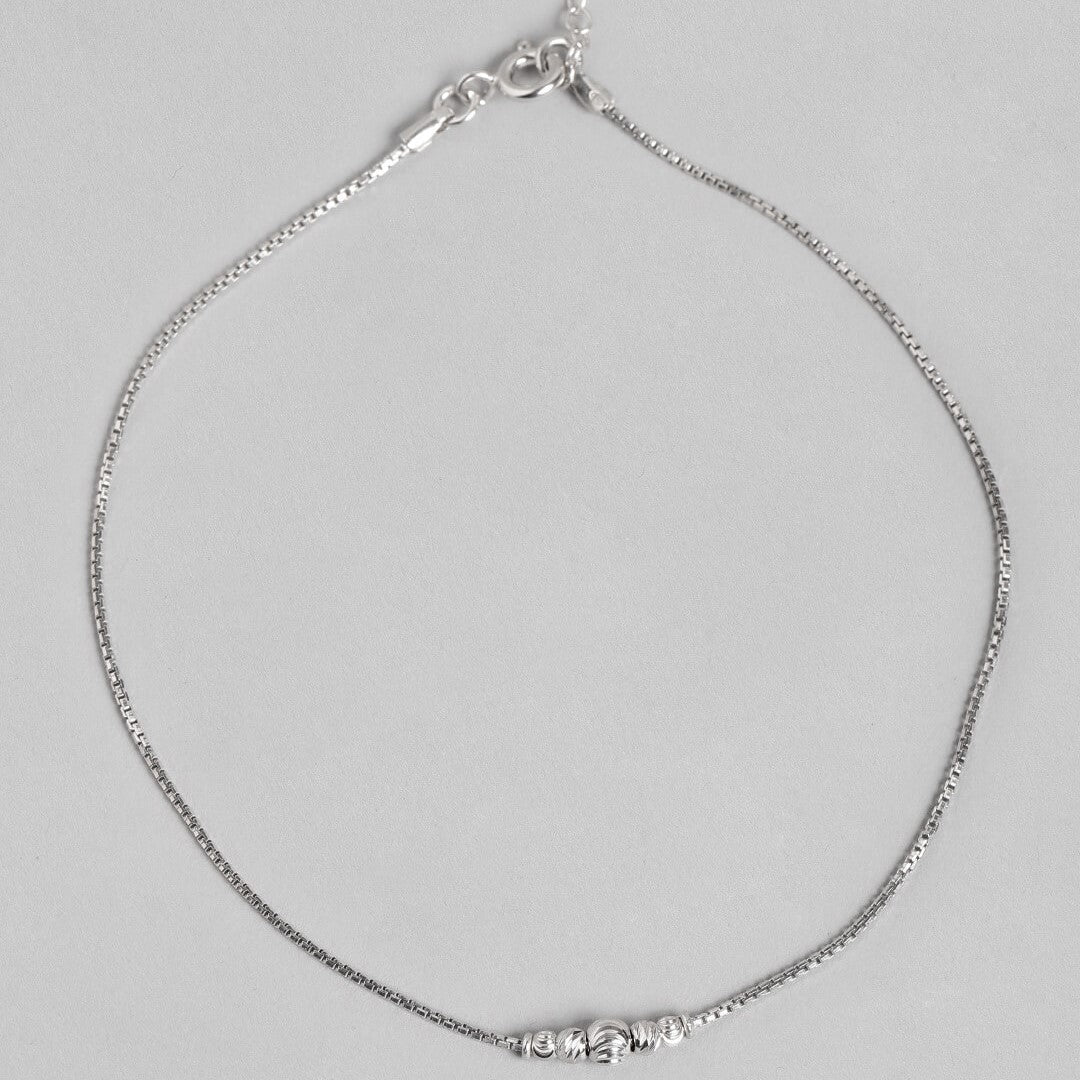 925 Sterling Silver anklet for women. Delicate jewellery chain featuring bold silver center beads – Zavya