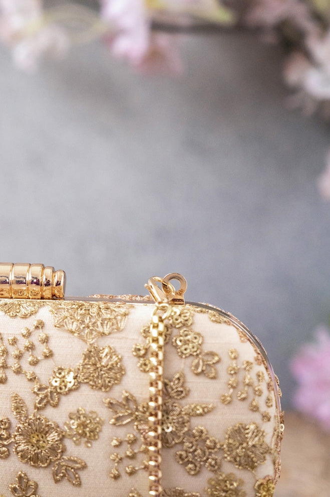 AMYRA - Ada Capsule Clutch