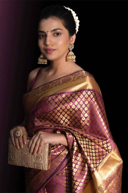 AMYRA - Bella Gold Box Clutch