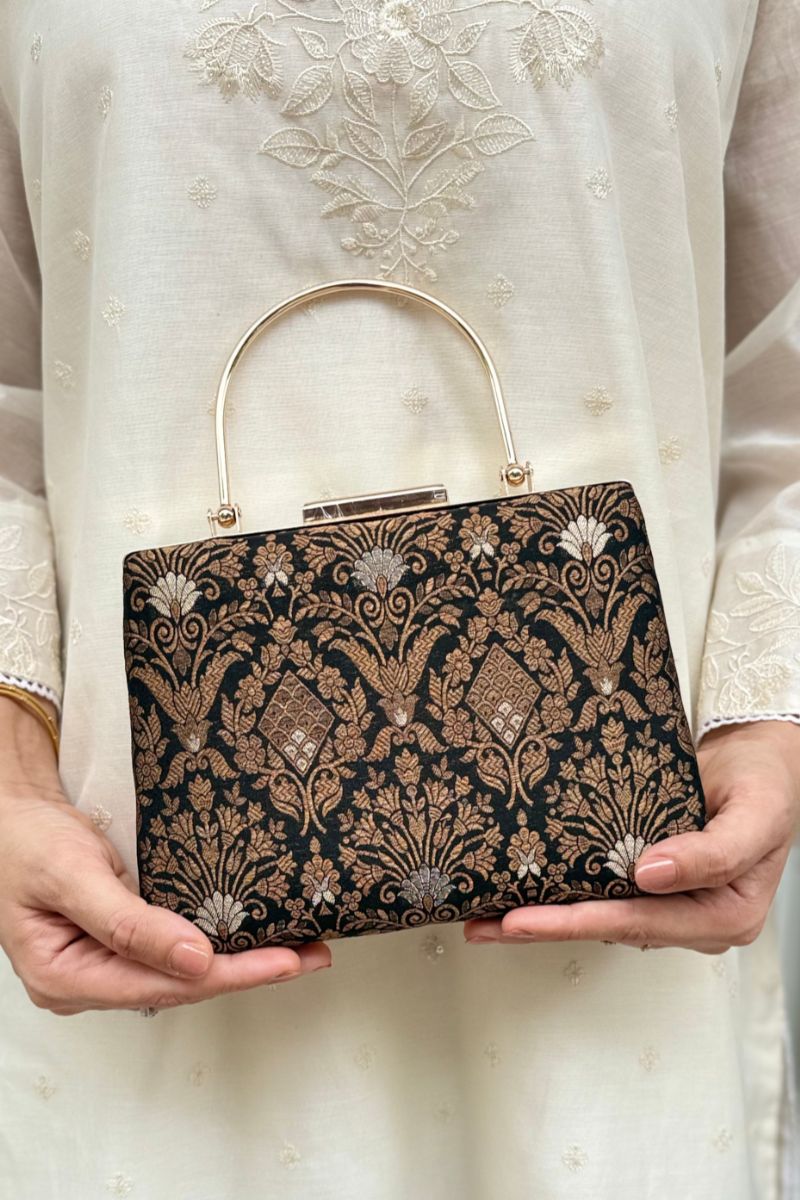 Anantam Pure Silk Clutch - Black