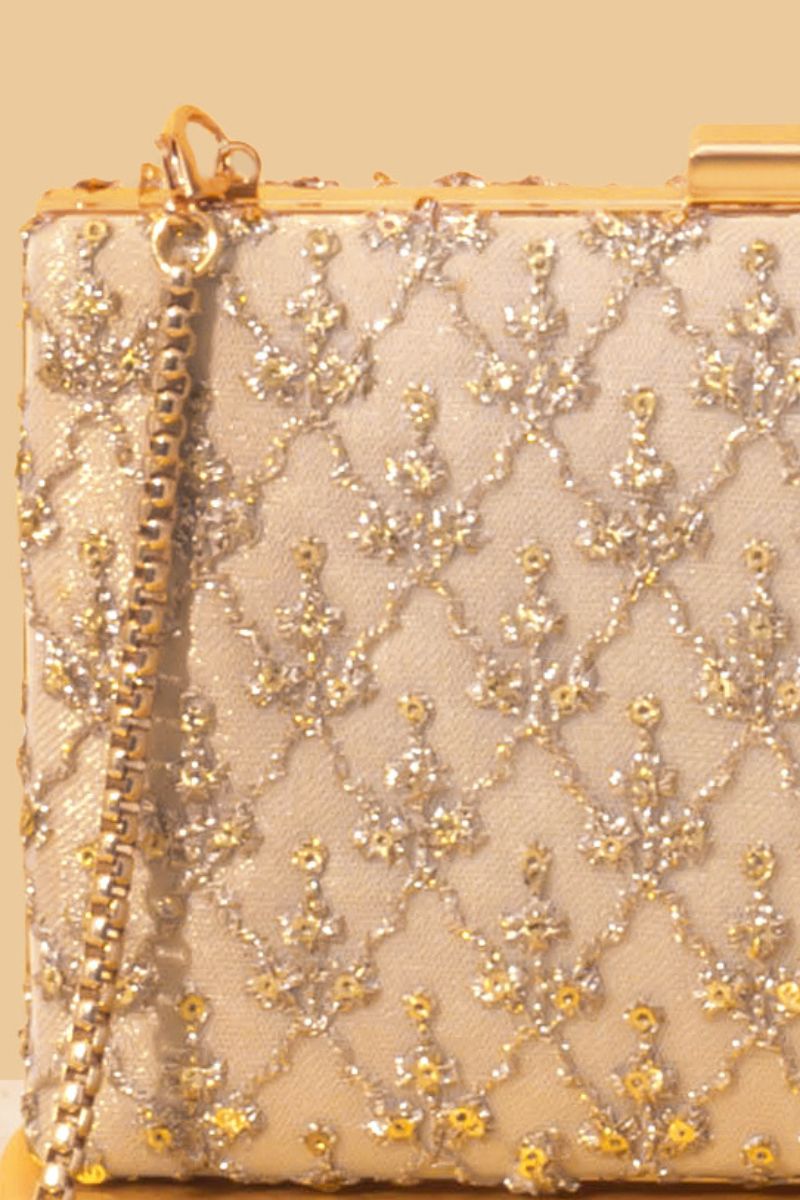 AMYRA - Anya Embroidered Box Clutch - Gold