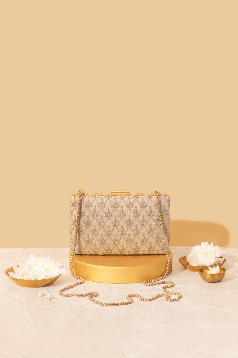 AMYRA - Anya Embroidered Box Clutch - Gold