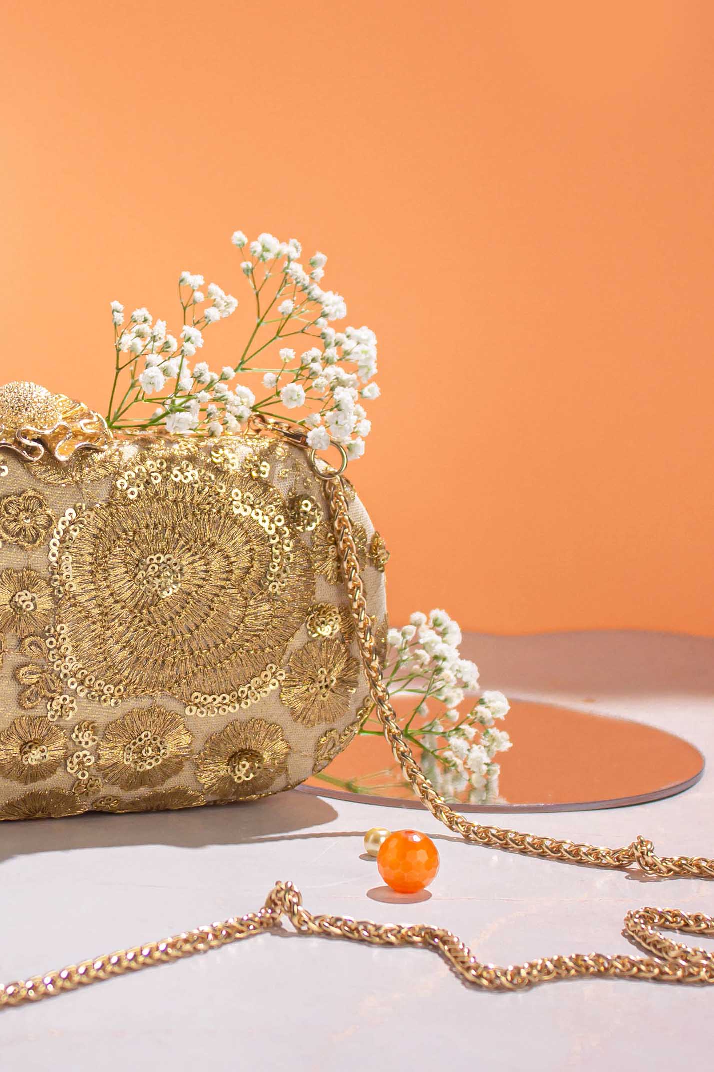AMYRA - Aurelia Capsule Clutch