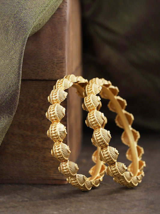 Set Of 2 Gold-Plated Textured Bangles