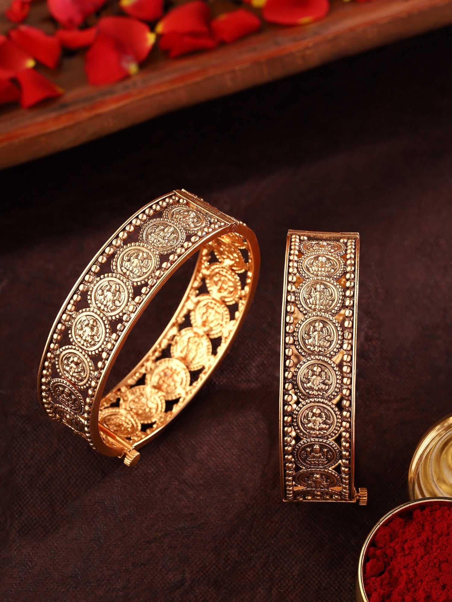 Priyaasi Temple Style Gold Plated Bangles