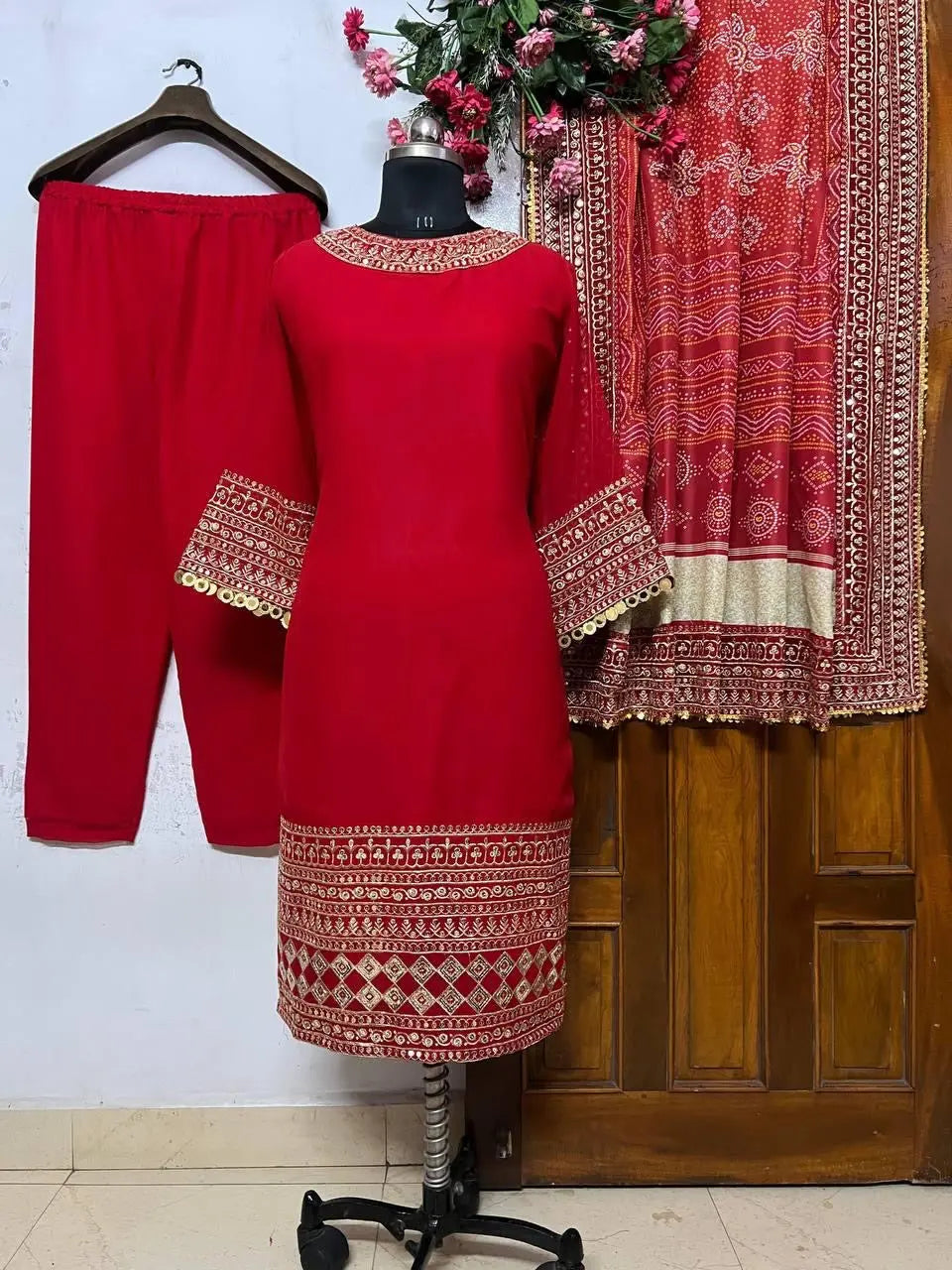 Georgette Heavy Designer Party Wear Kurti Pant Dupatta Set - Premium  from Ethenika.com - Just INR 2990! Shop now at Ethenika.com 
