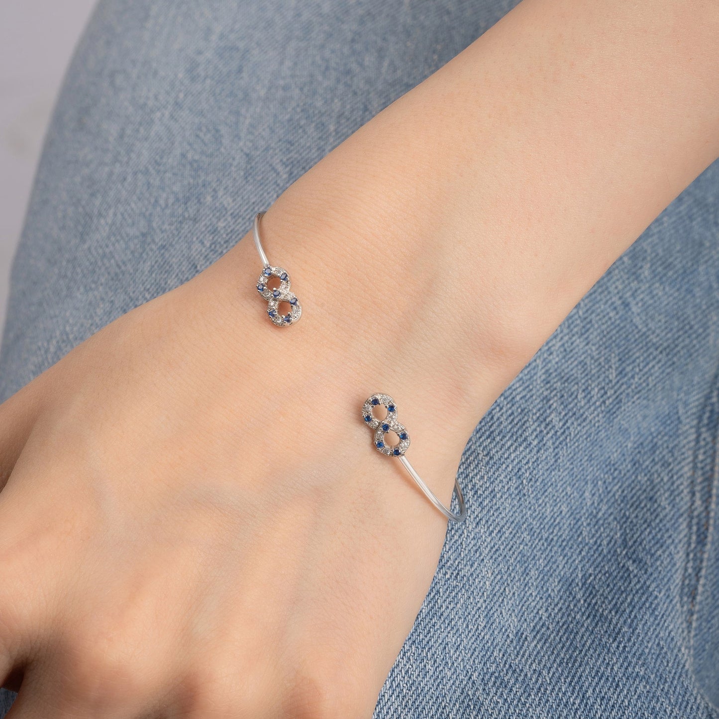 Infinity Charm kada