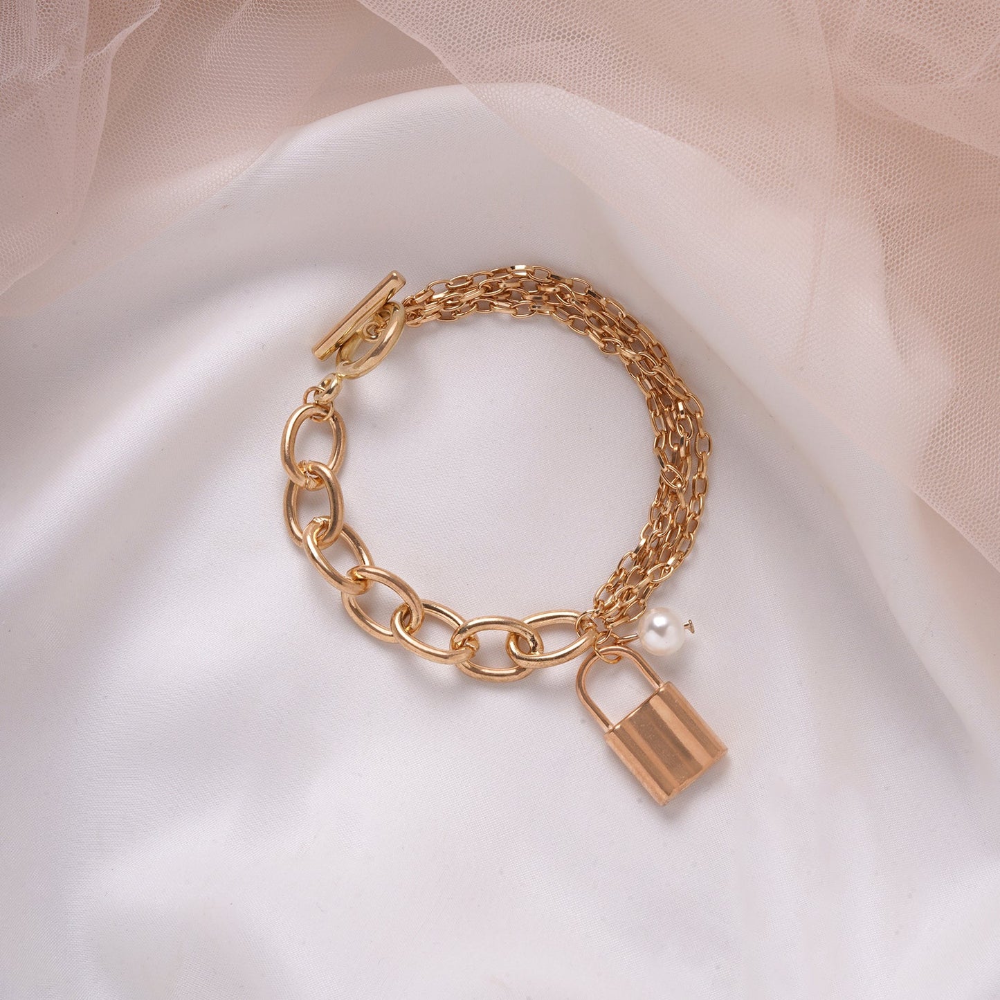 Bewitched Lock Charm Gold Linked Bracelet