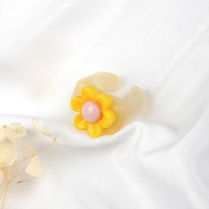 Bewitched Rhoda Yellow Floral Signet Ring