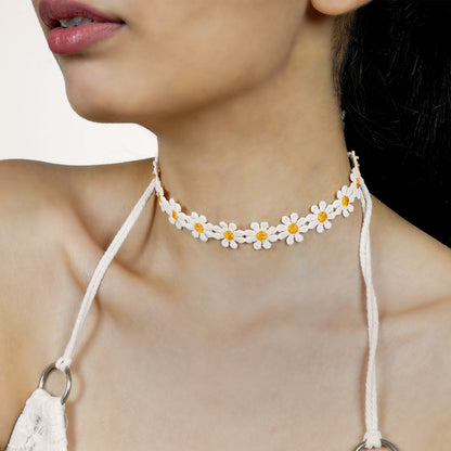 Bewitched Mini Daisy Choker