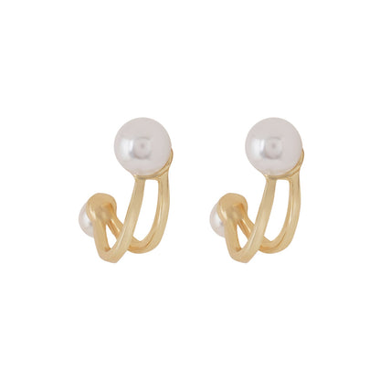 Bewitched Cindy Gold And Pearl Stud Earrings