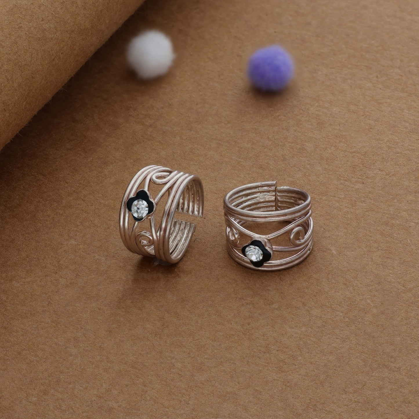 Black & White Minimal Silver Toering | Adjustable | Lightweight |  Everyday Wear
