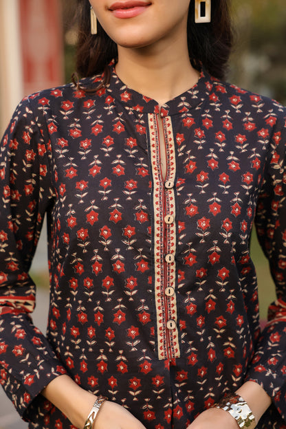 Black casual cotton top for women