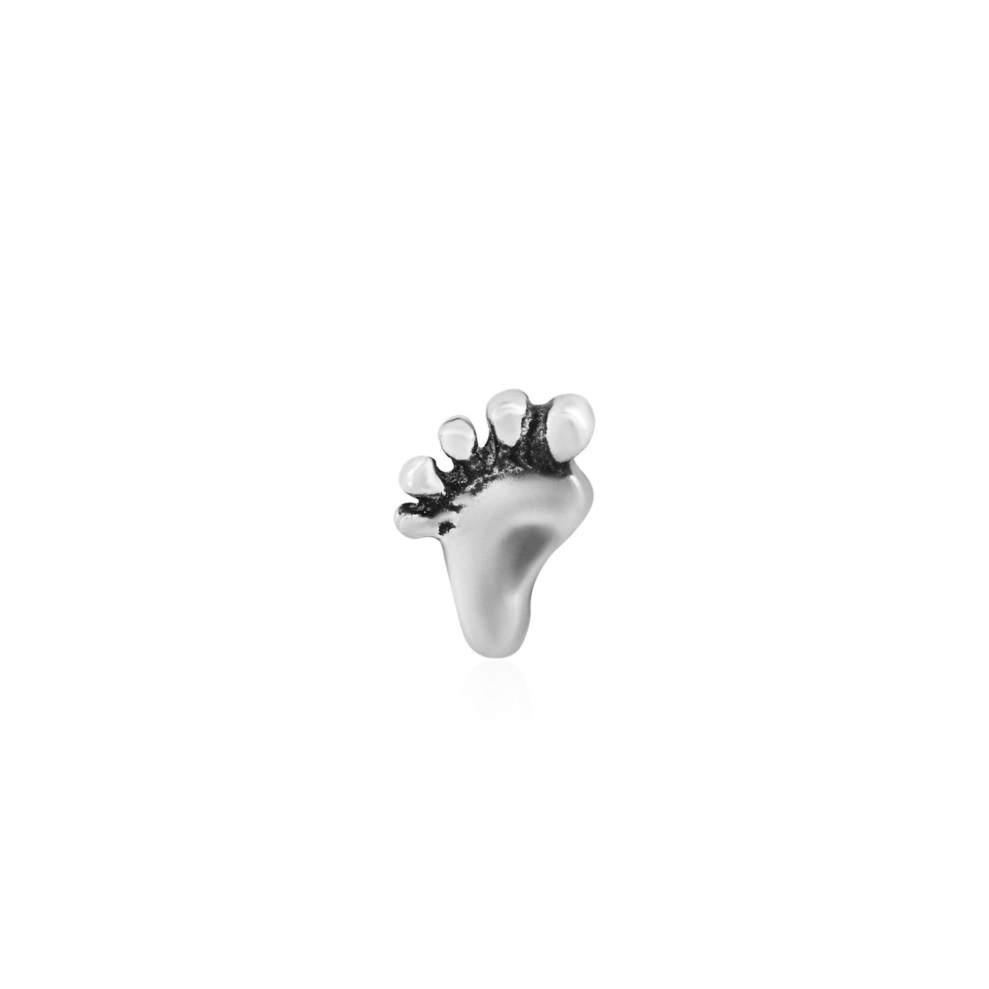 Tiny Steps Oxidised Nose Pin