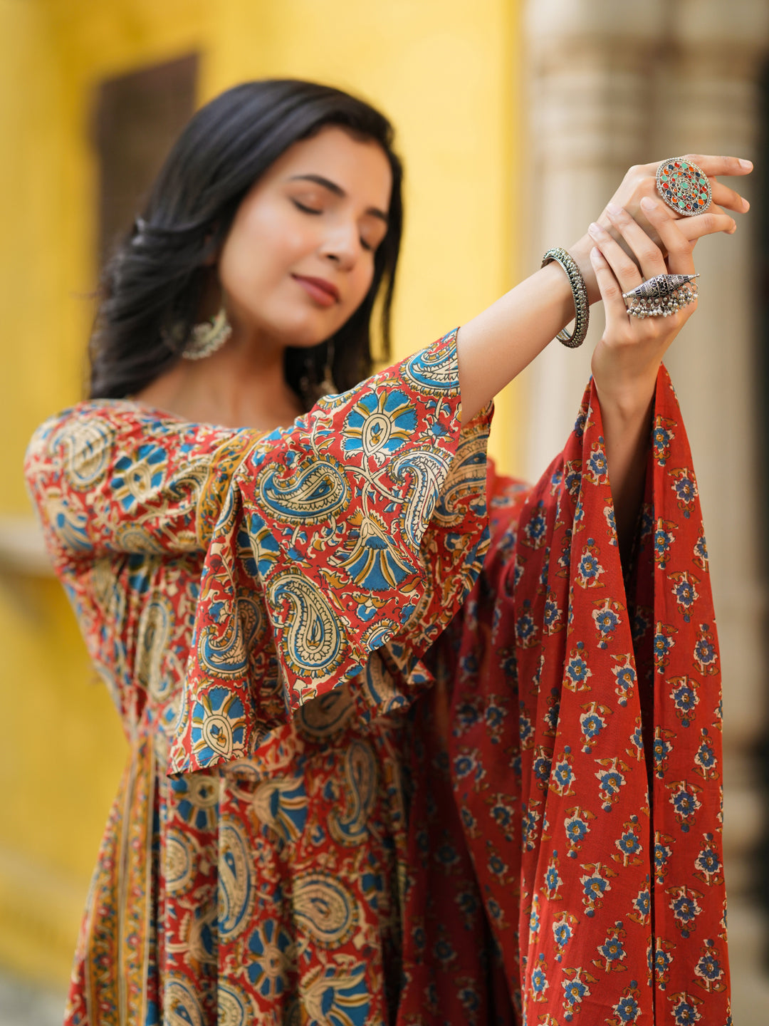 Comfortable cotton maroon kurta dupatta set