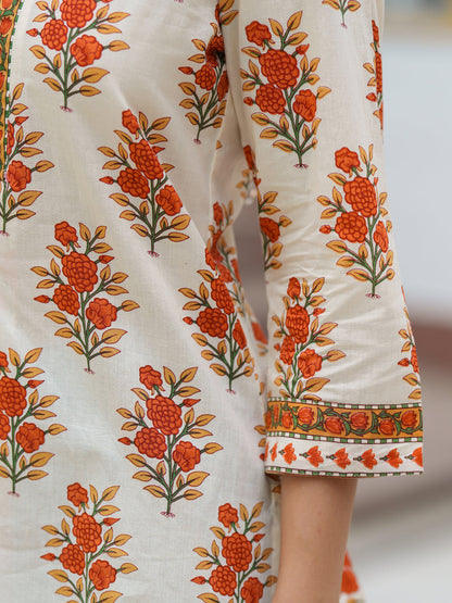 Comfortable floral print cotton top