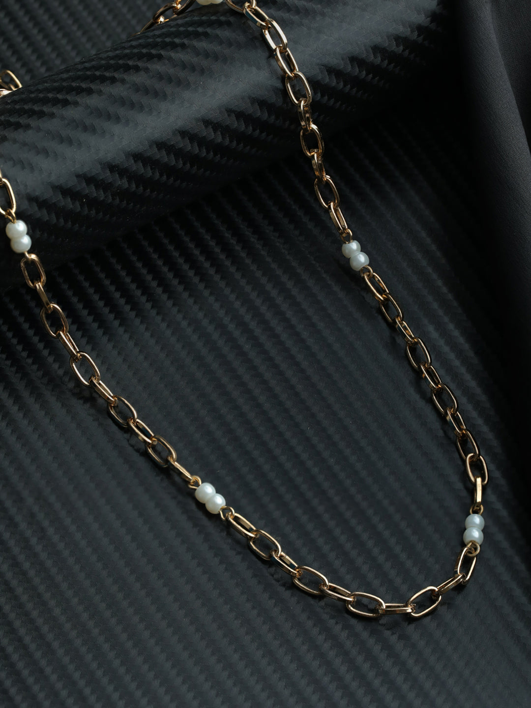 Prita Pearl Studded Chunky Linked Necklace