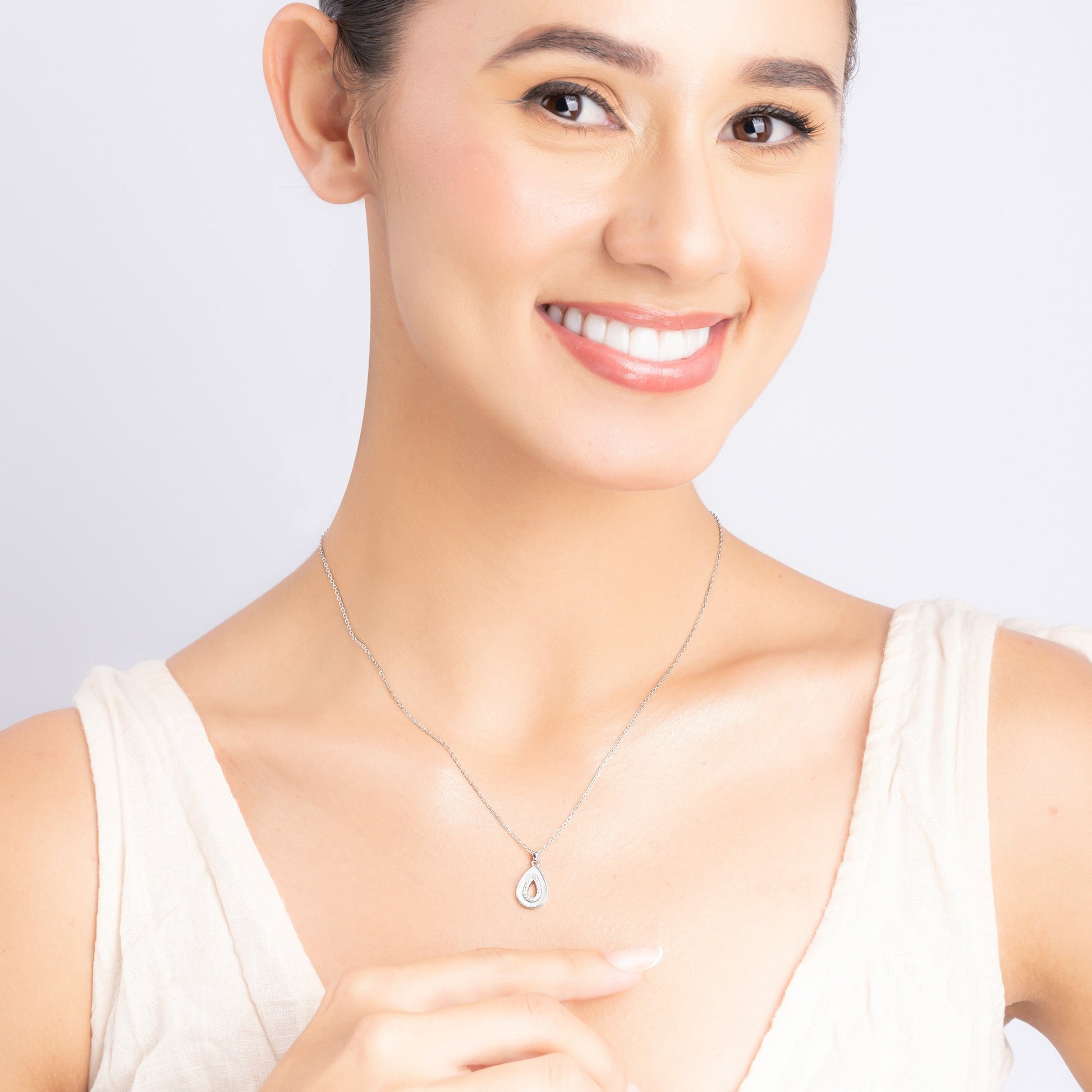 Drop Shape Pendant Necklace
