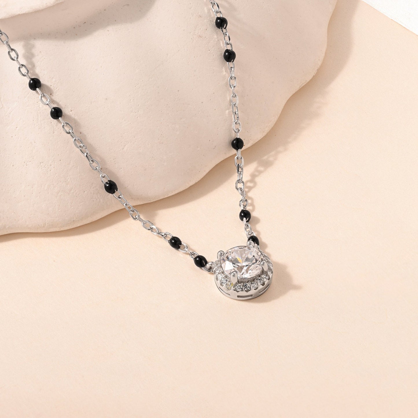Round Halo Mangalsutra